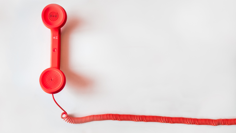 Malattie rare in Italia: una sfida sanitaria che riguarda tutti 2 Telefono simbolico del servizio di supporto e informazione per le malattie rare in Italia