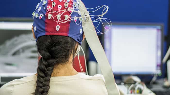 Intelligenza artificiale e neurologia: prospettive per la diagnosi precoce 2 EEG 1